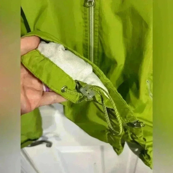 Eddie Bauer Green Rain Jacket; Women’s XXL. Zipper pockets, cinch waist and hood - Picture 7 of 9